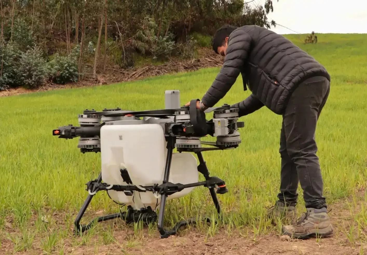piloto de drones agrícolas